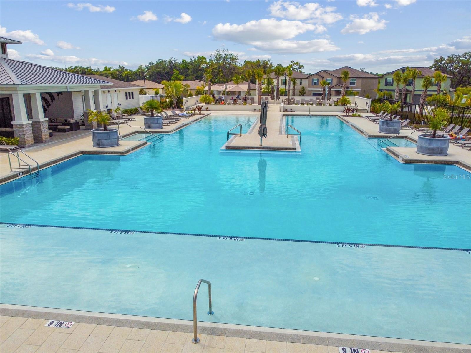 ABBOTT SQUARE PH 2 - Residential