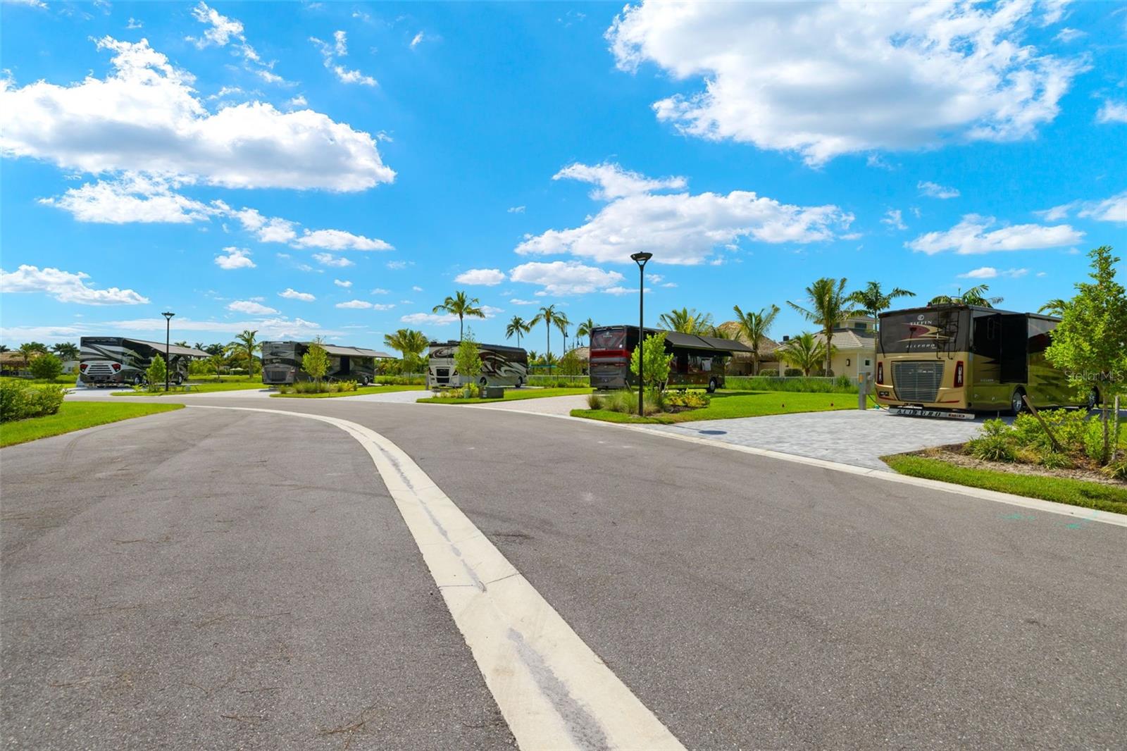 LAGUNA CARIBE RV RESORT - Residential