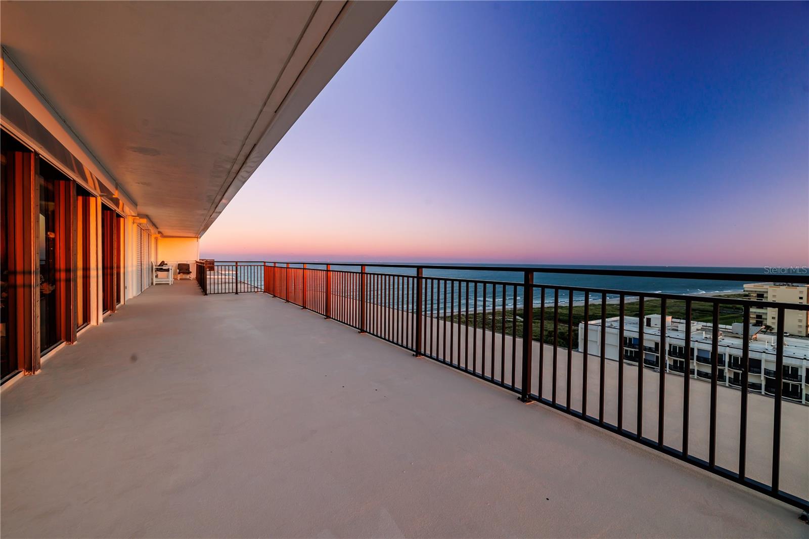 2100 TOWERS - Residential