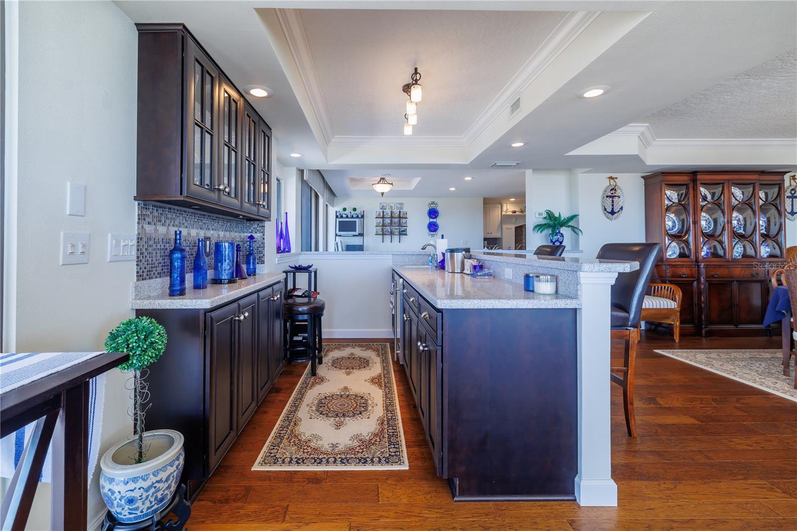 2100 TOWERS - Residential