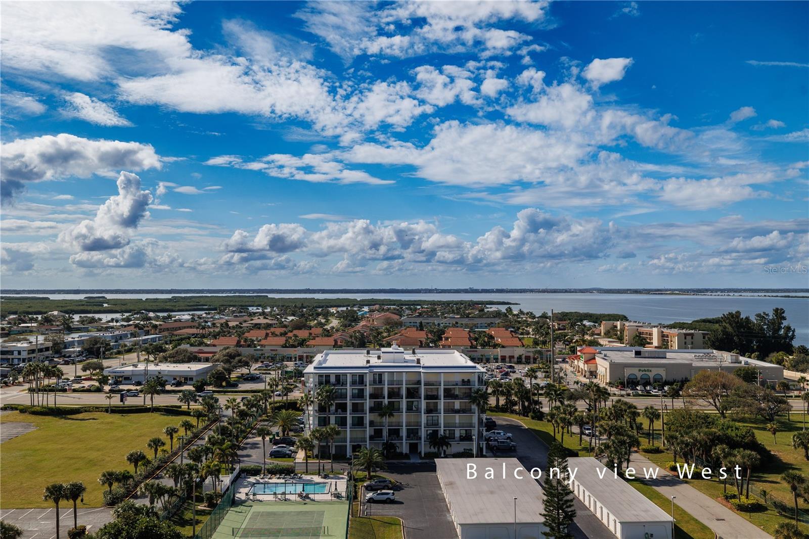 2100 TOWERS - Residential