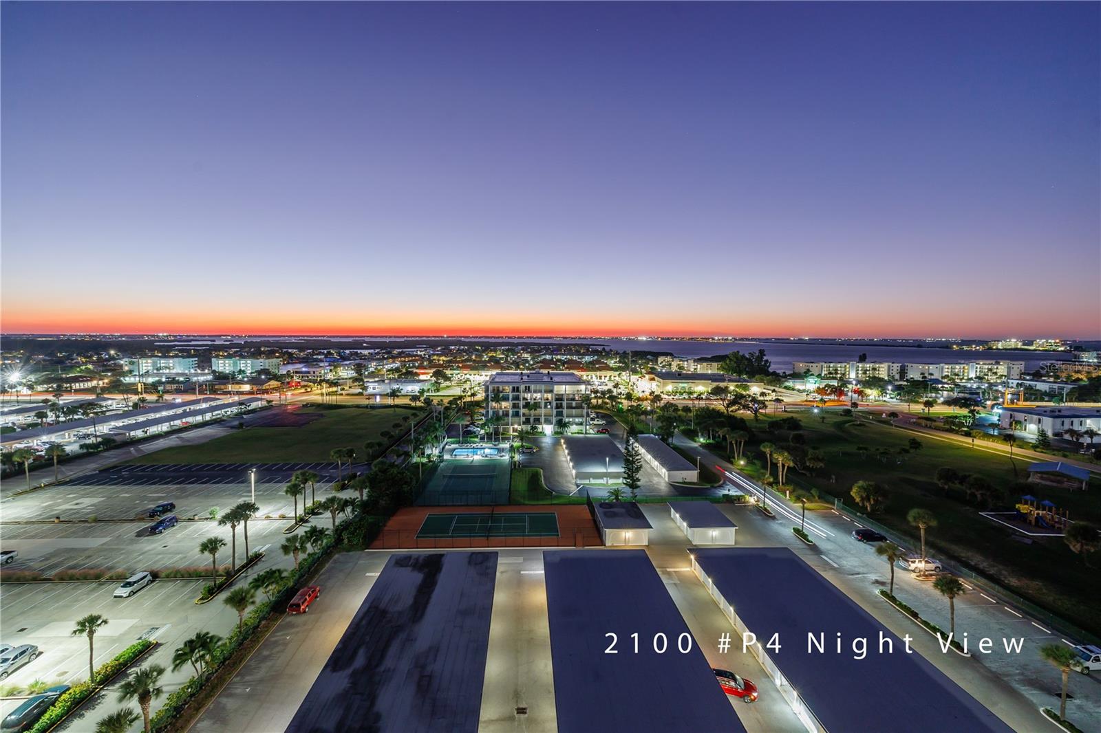 2100 TOWERS - Residential