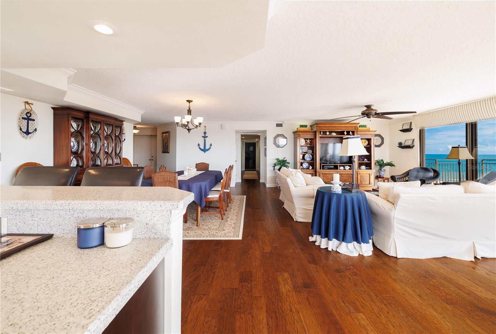 2100 TOWERS - Residential