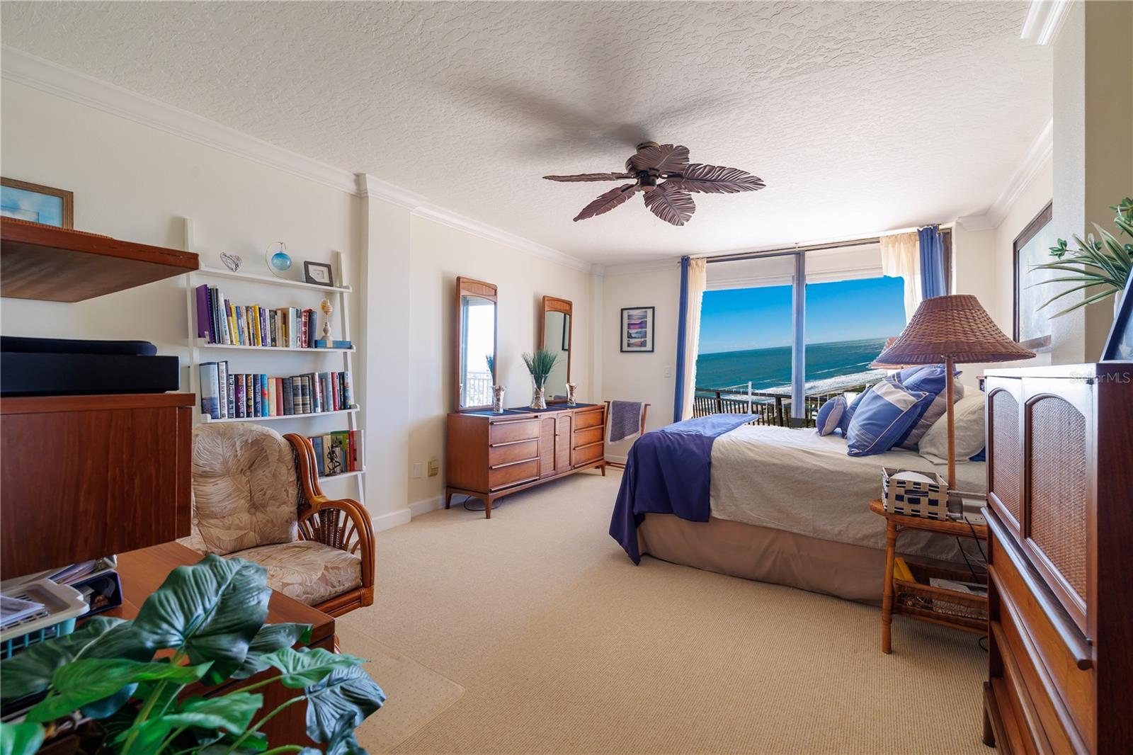 2100 TOWERS - Residential