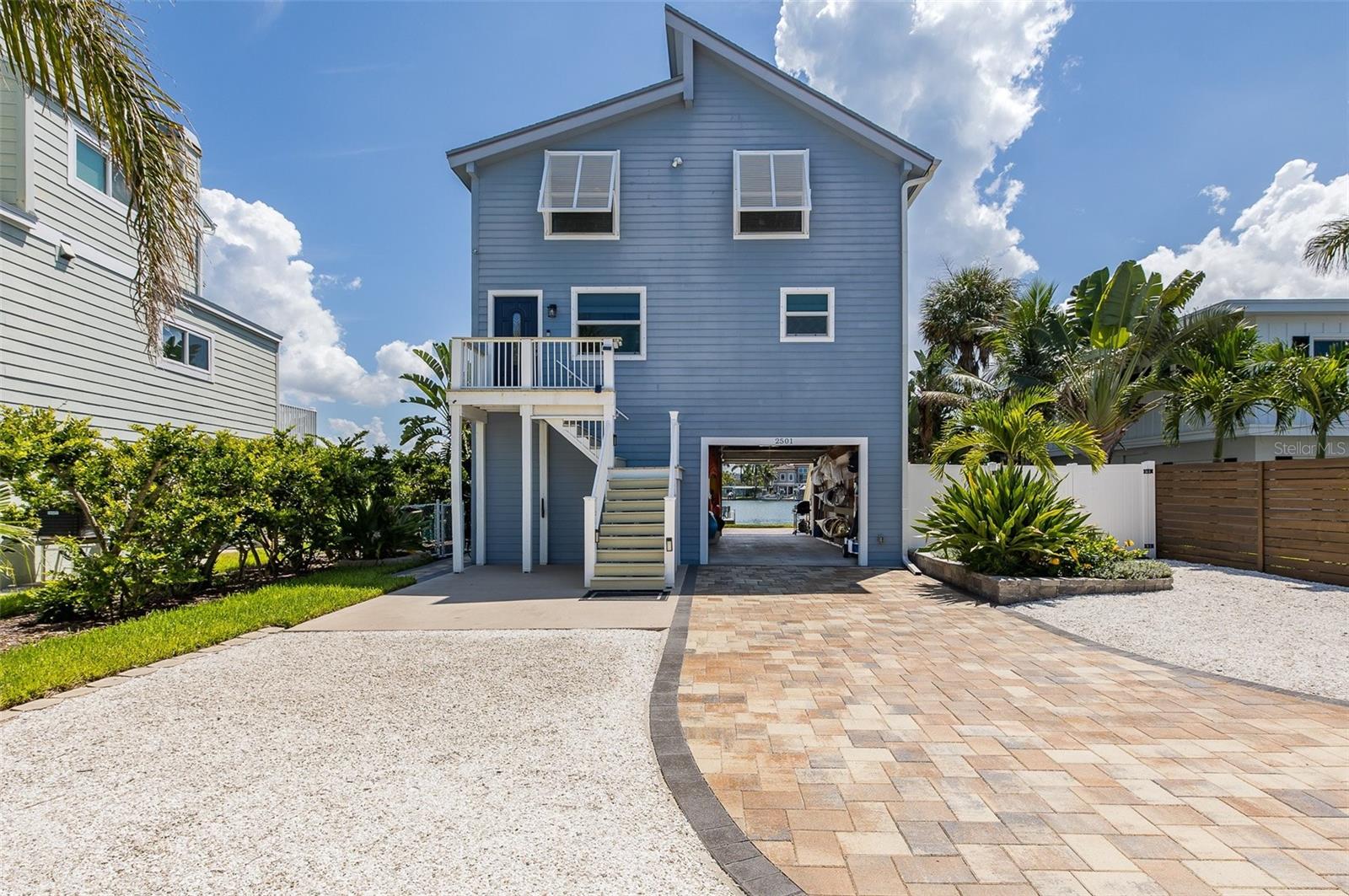 2501 BAY BOULEVARD