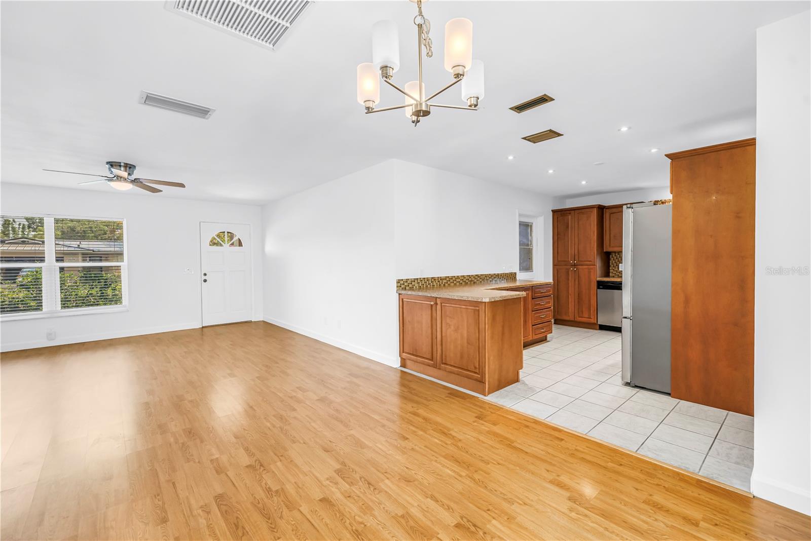 LEISURE ACRES - Residential