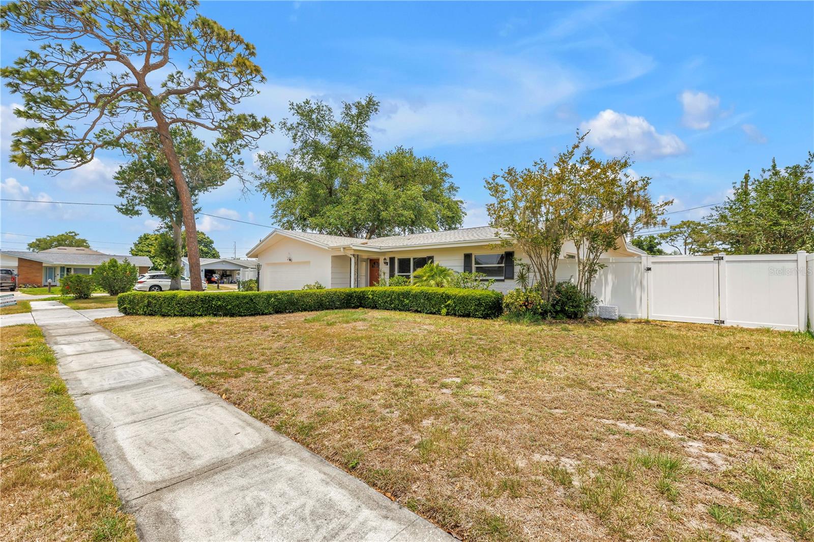 LEISURE ACRES - Residential
