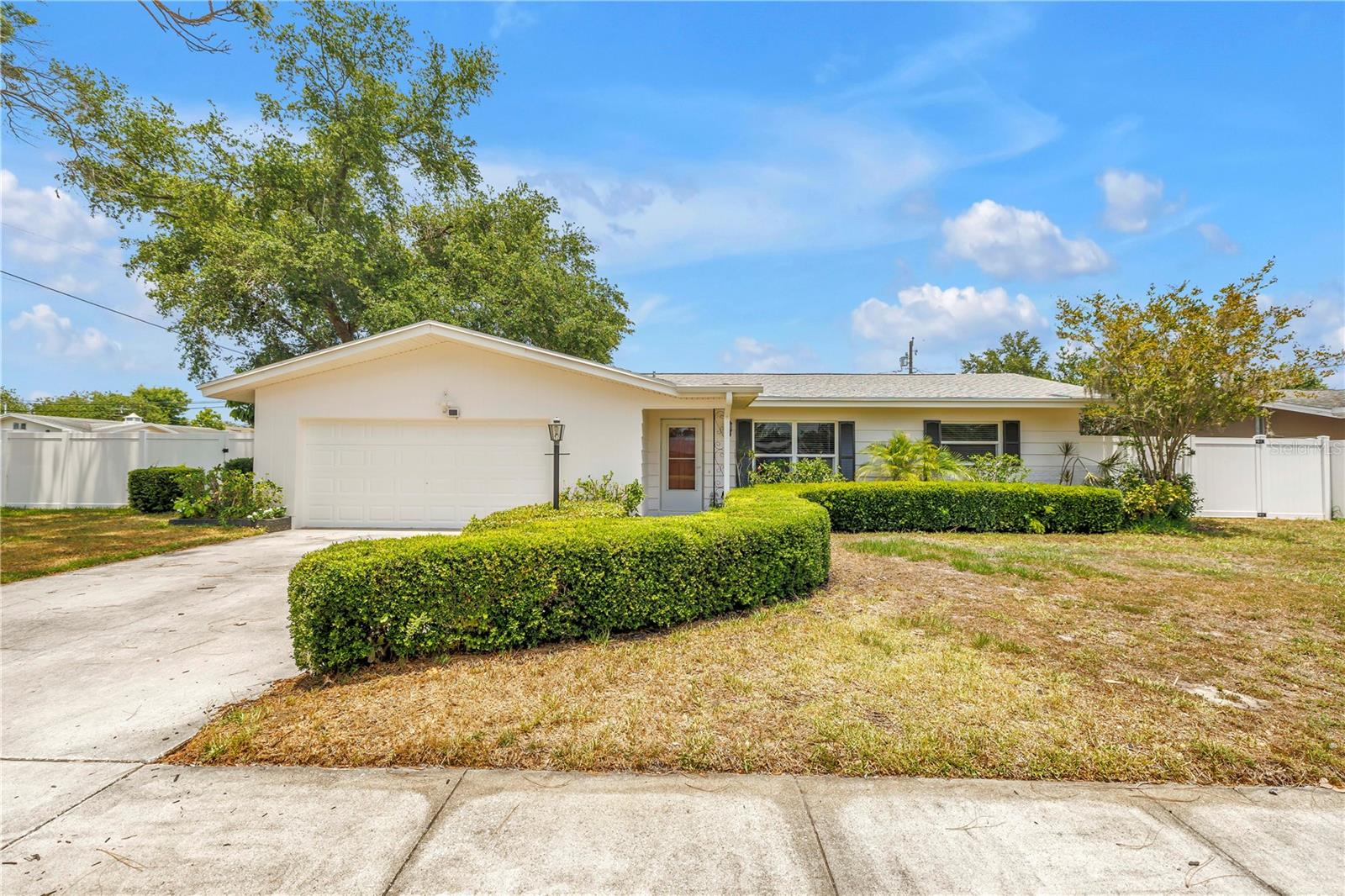 LEISURE ACRES - Residential