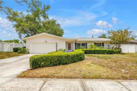 Photo of 1550 Idle Drive, Largo, FL 33756 (MLS # TB8507354)