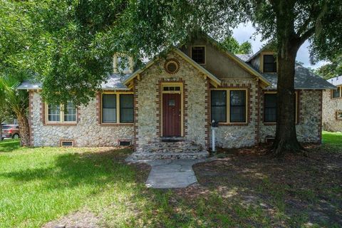 218 SW 10TH STREET GAINESVILLE FL 32601