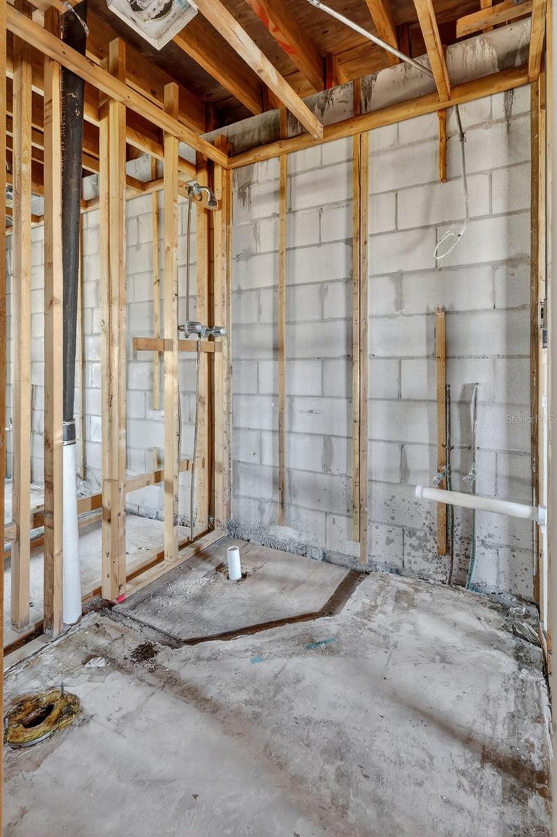 BAYSHORE ON THE LAKE APTS SEC 2 - Residential