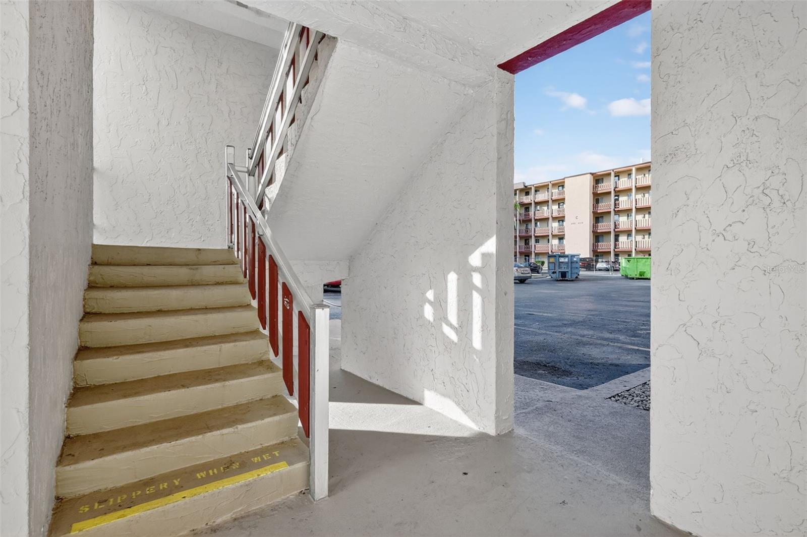 BAYSHORE ON THE LAKE APTS SEC 2 - Residential