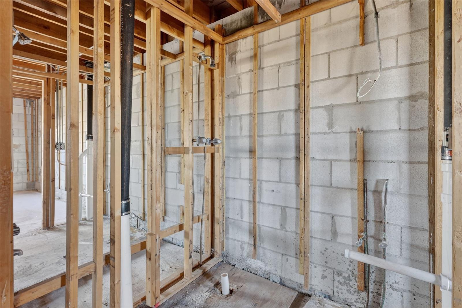 BAYSHORE ON THE LAKE APTS SEC 2 - Residential