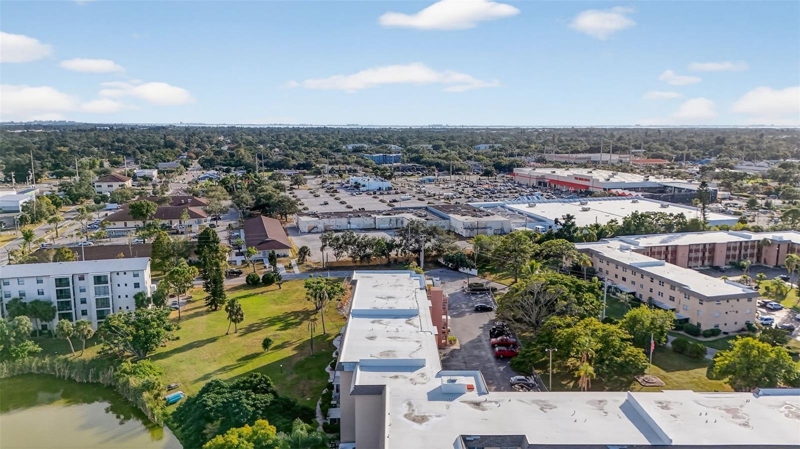 BAYSHORE ON THE LAKE APTS SEC 2 - Residential