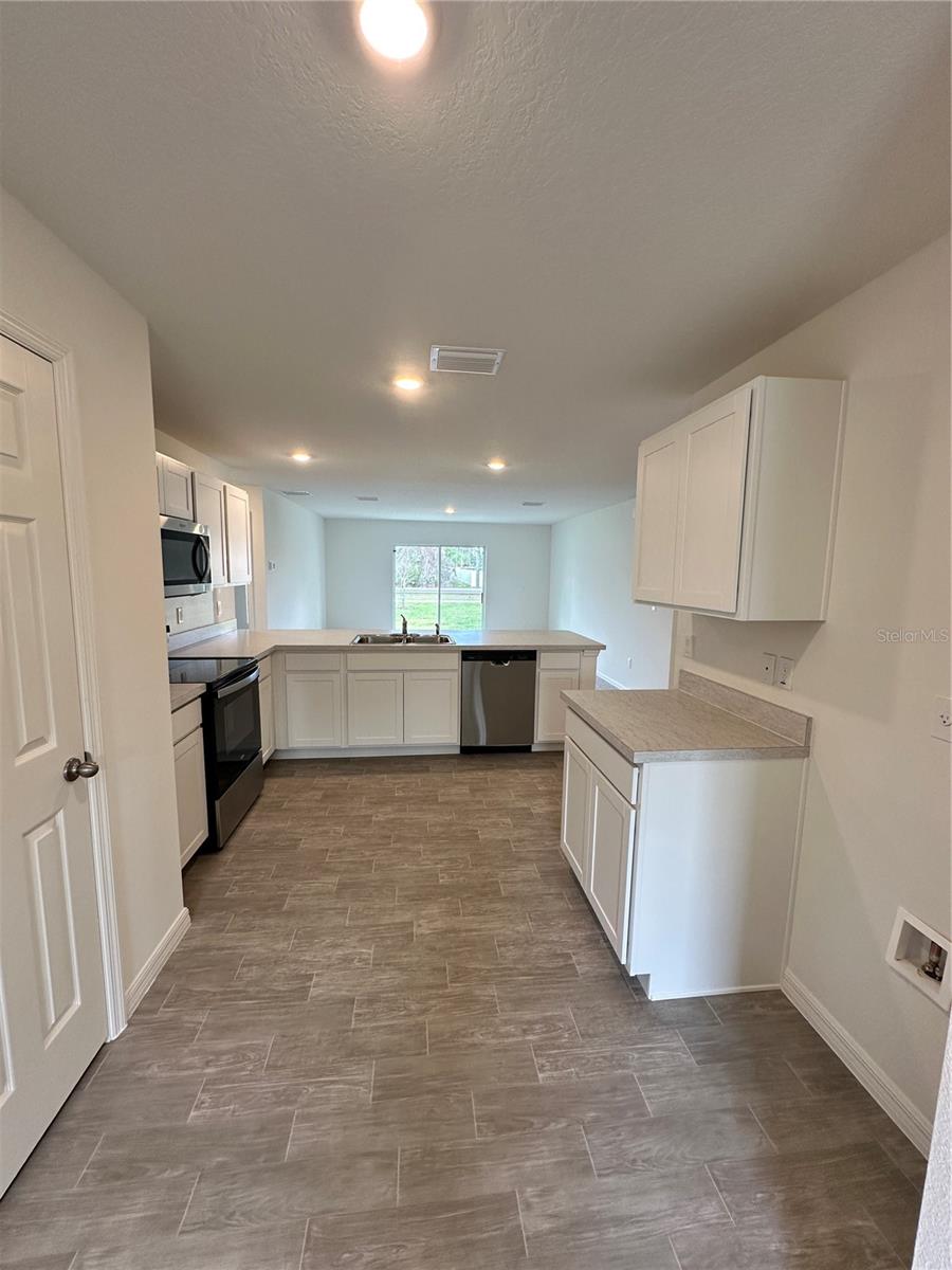 7 RIVERVIEW PLACE