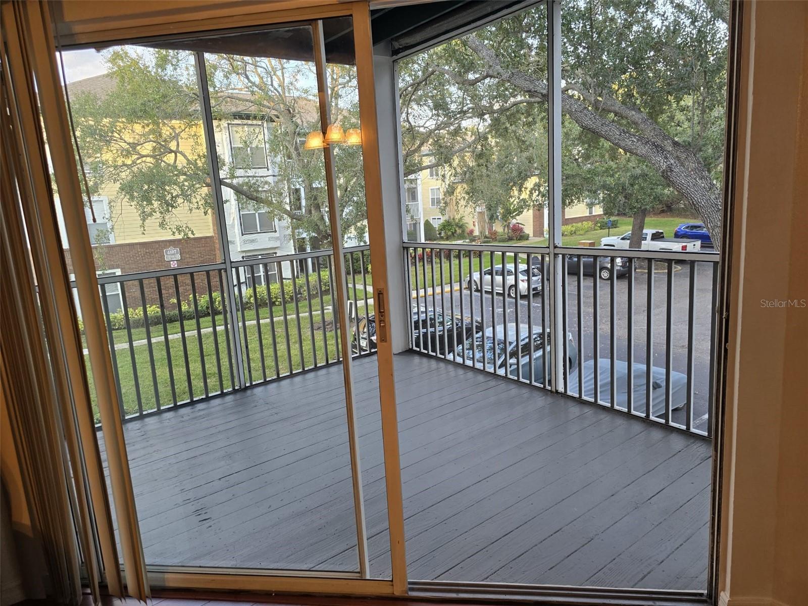 THE LANDINGS OF TAMPA A CONDOM - Residential