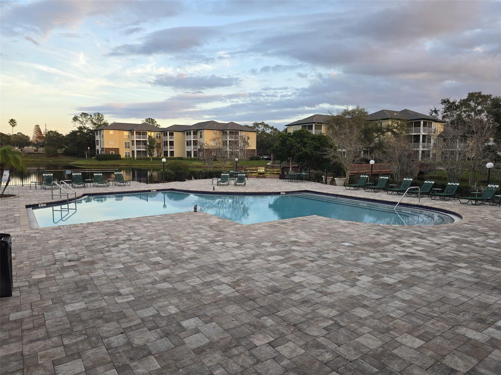 THE LANDINGS OF TAMPA A CONDOM - Residential