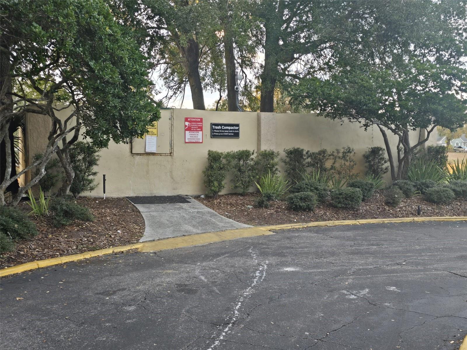 THE LANDINGS OF TAMPA A CONDOM - Residential