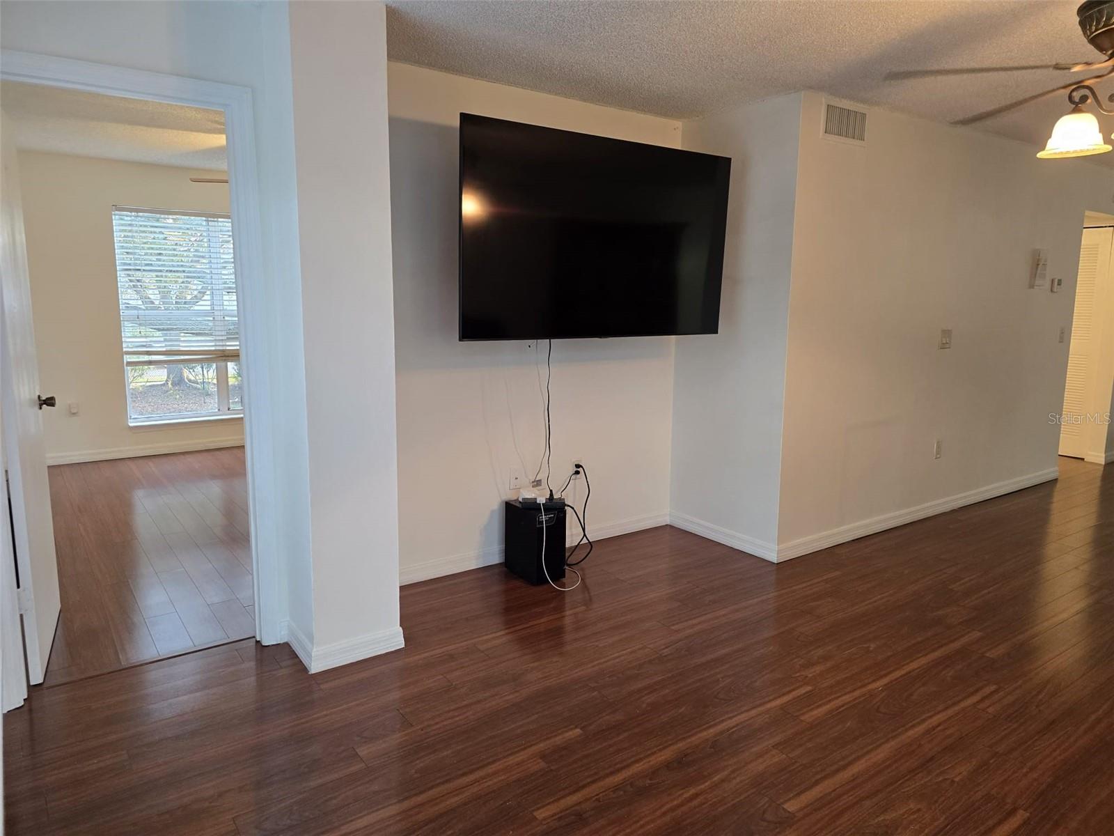 THE LANDINGS OF TAMPA A CONDOM - Residential