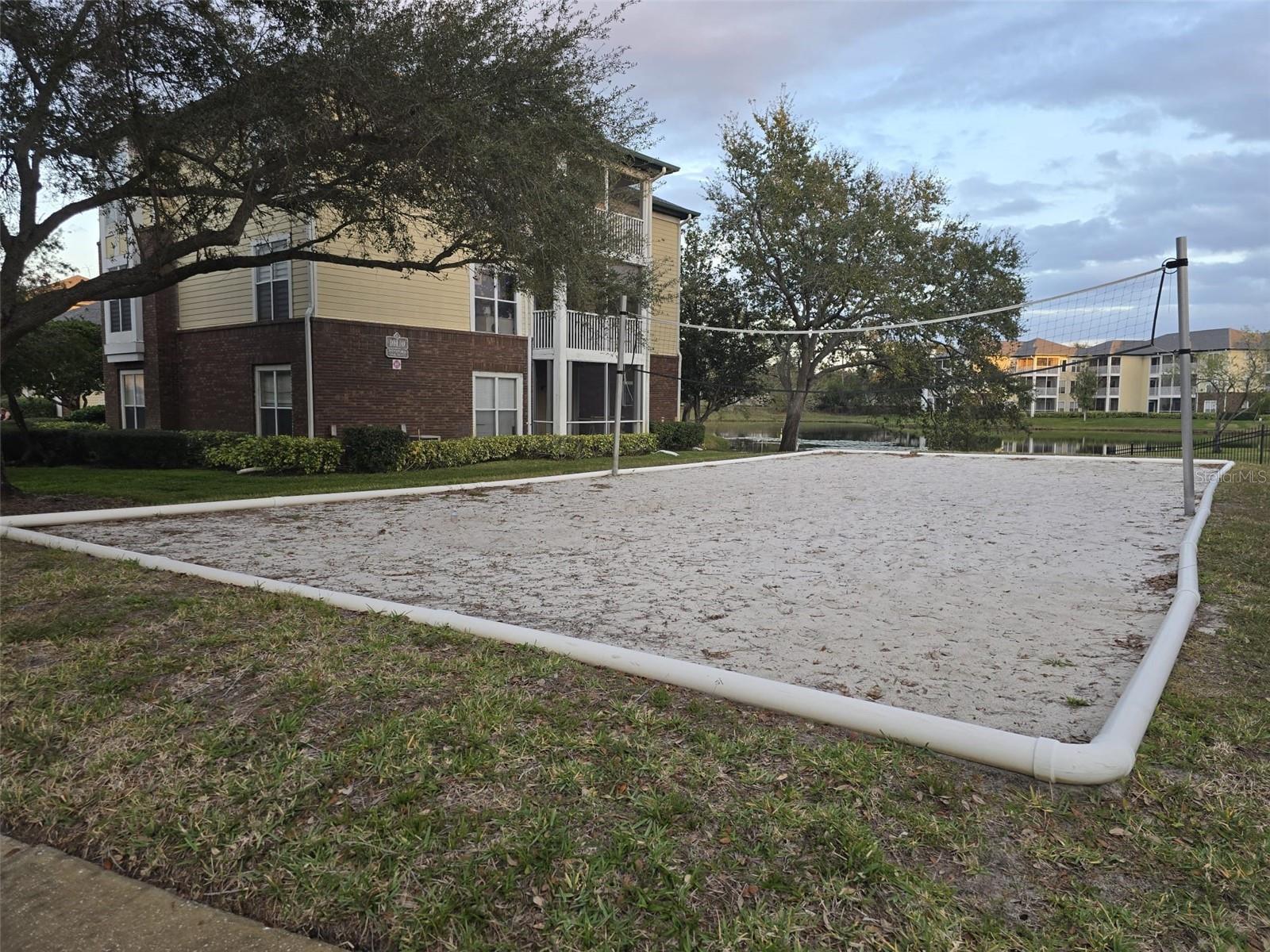 THE LANDINGS OF TAMPA A CONDOM - Residential