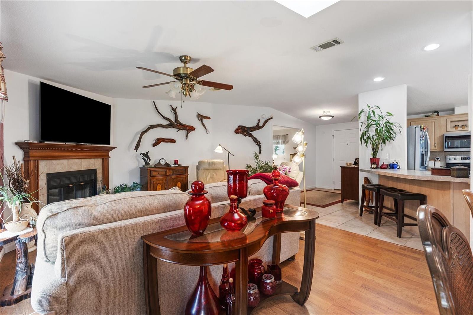 HERITAGE WOOD N LAKES ESTATES - Residential