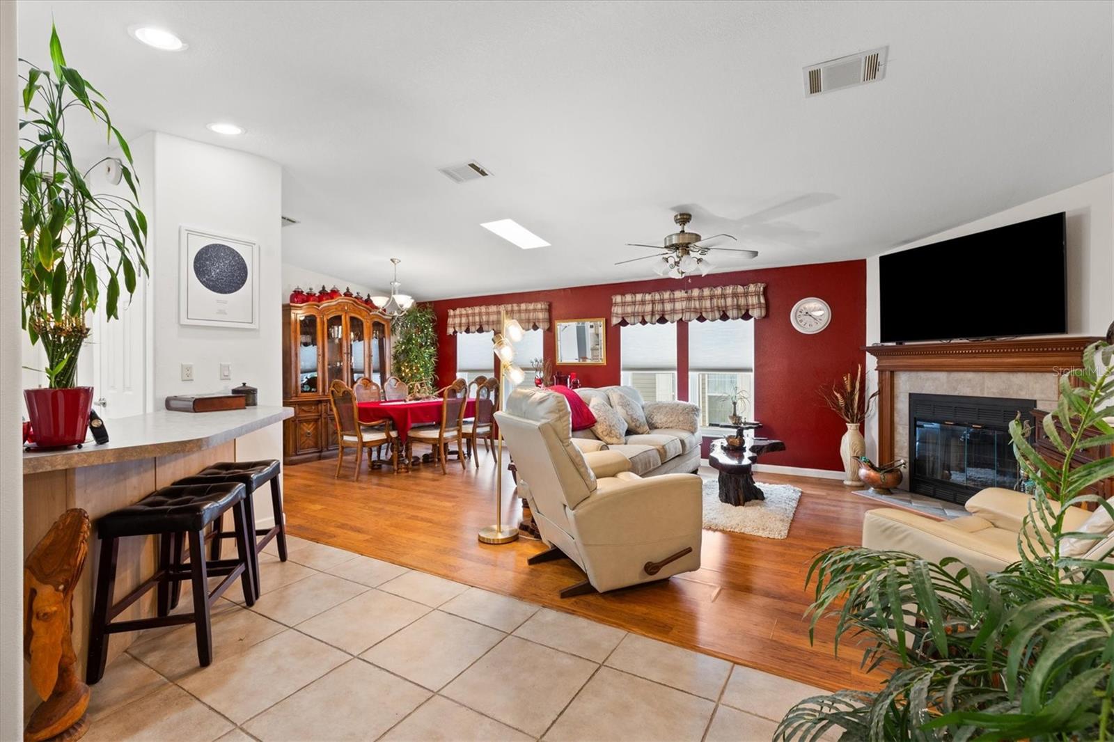 HERITAGE WOOD N LAKES ESTATES - Residential