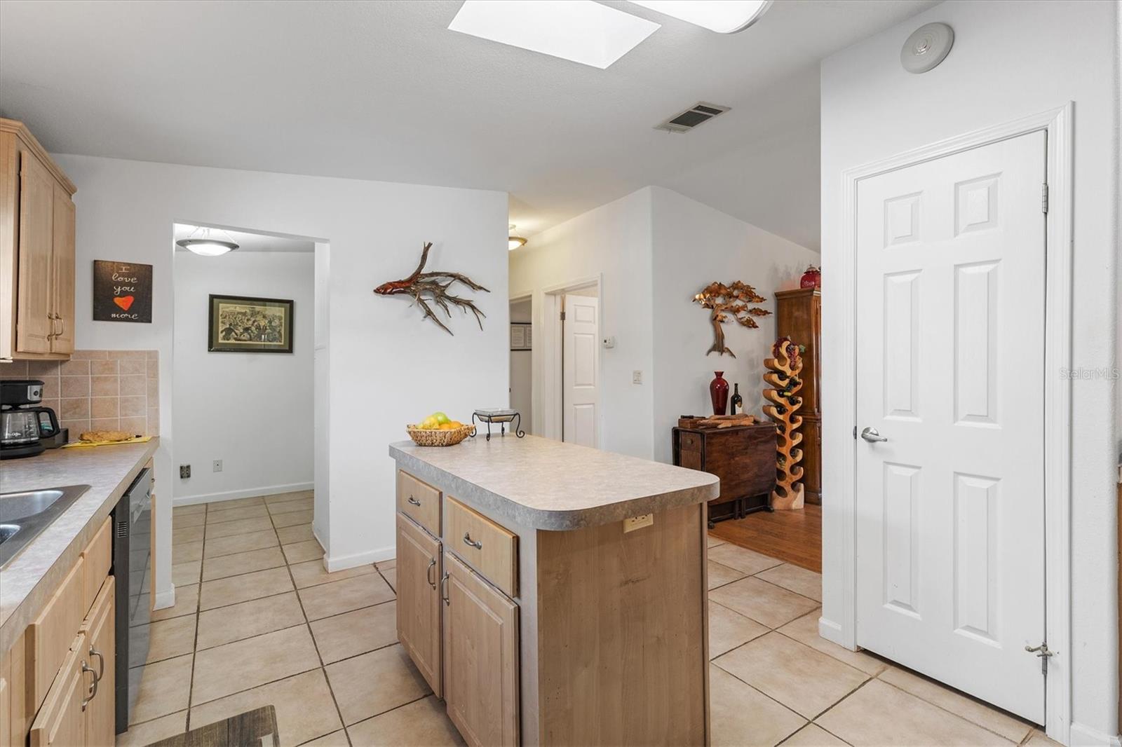 HERITAGE WOOD N LAKES ESTATES - Residential