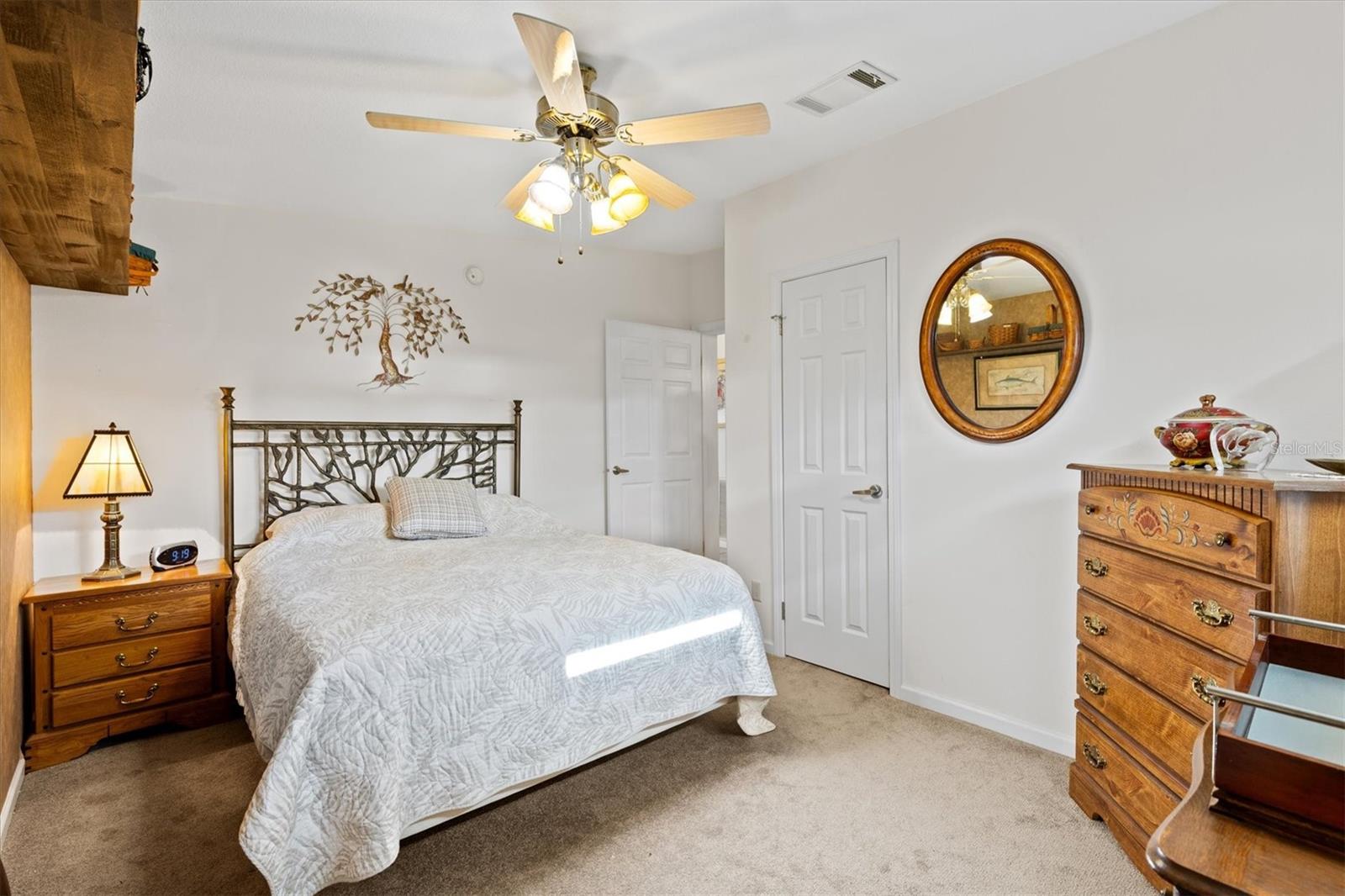HERITAGE WOOD N LAKES ESTATES - Residential