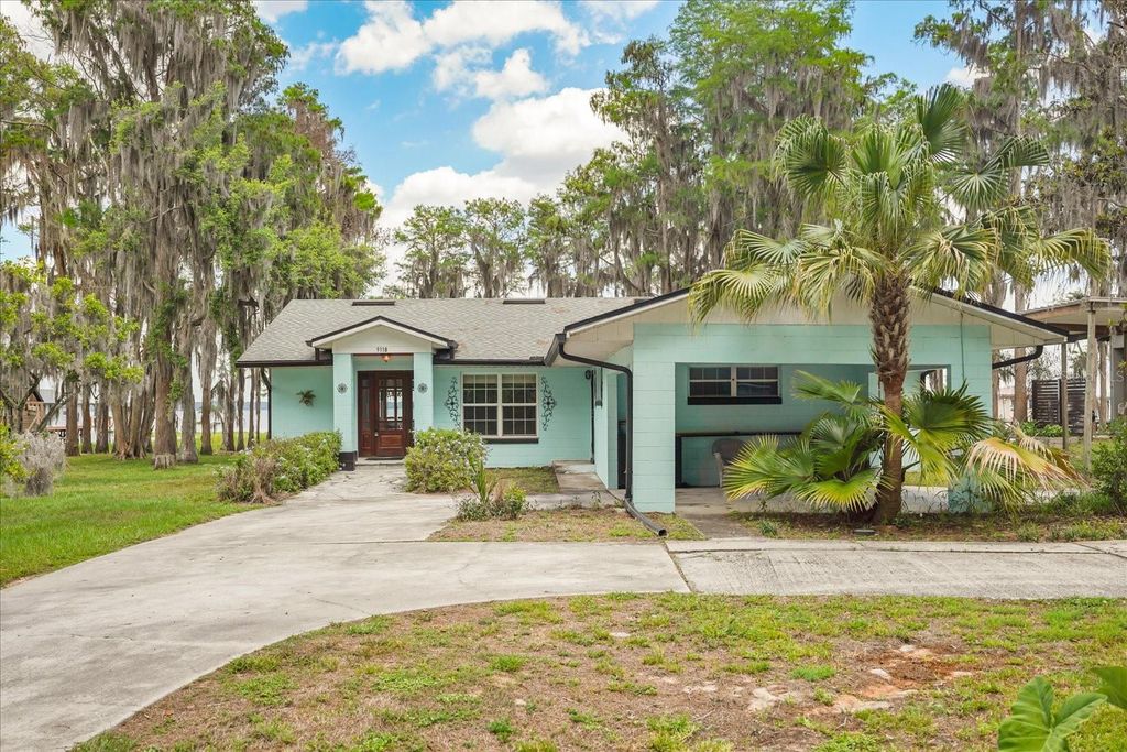 Photo of 9118 Edgewater Drive, Clermont, FL 34711 (MLS # O6404897)