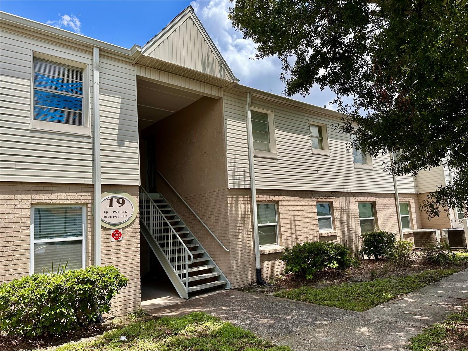 High-ROI Investor Opportunity in Prime Tampa Location!
Bring your vision to this 3BR/2BA second-story condo with screened-in porch balcony and in-unit washer/dryer hookup. This property has enjoyed a steady stream of rental income with the same long-term tenants for the past 10 years, proving its strong investment potential. Now it’s ready for a full remodel to maximize value — whether you flip for resale or renovate for premium rental returns.
Community perks: swimming pool, fitness center, playground, tennis courts, and clubhouse. Centrally located just minutes from Tampa International Airport, Florida’s stunning beaches, Raymond James Stadium, Hillsborough Community College, shopping, dining, and more.
Sold AS-IS, cash only. A rare chance to transform a well-located property into a high-performing asset.