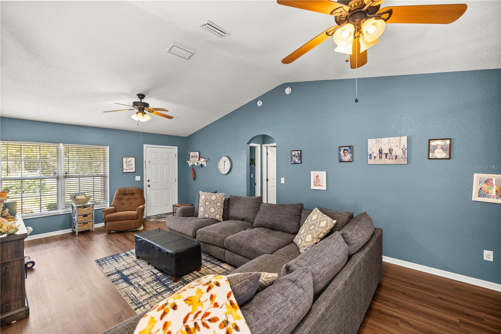 SILVER SPGS SHORES UN 44 - Residential