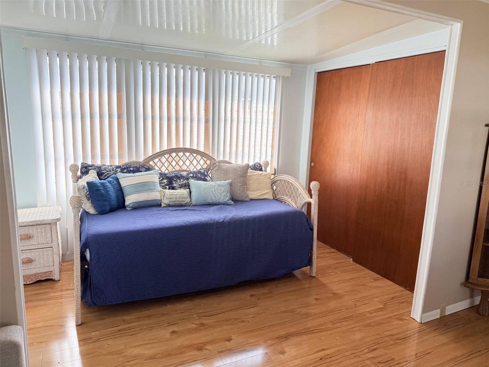 OASIS MOBILE HOME PARK UNRICH - Residential