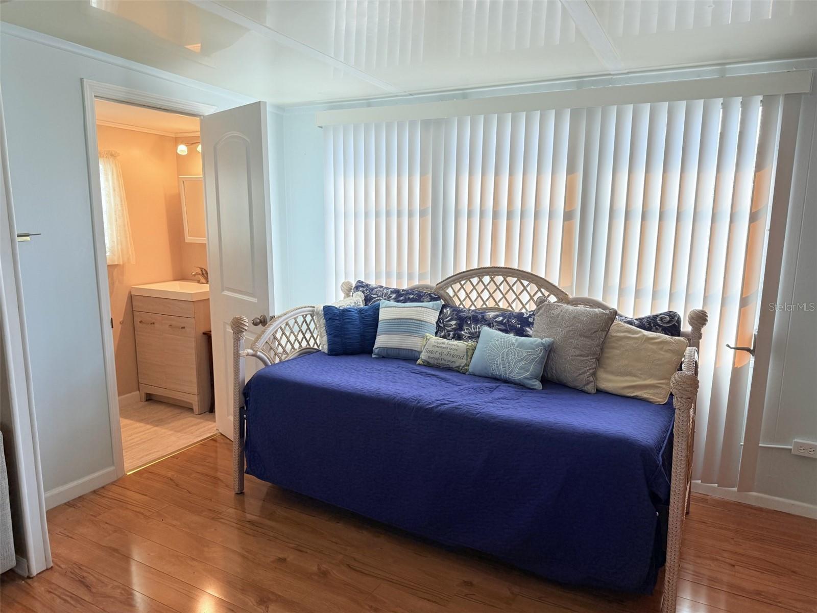 OASIS MOBILE HOME PARK UNRICH - Residential