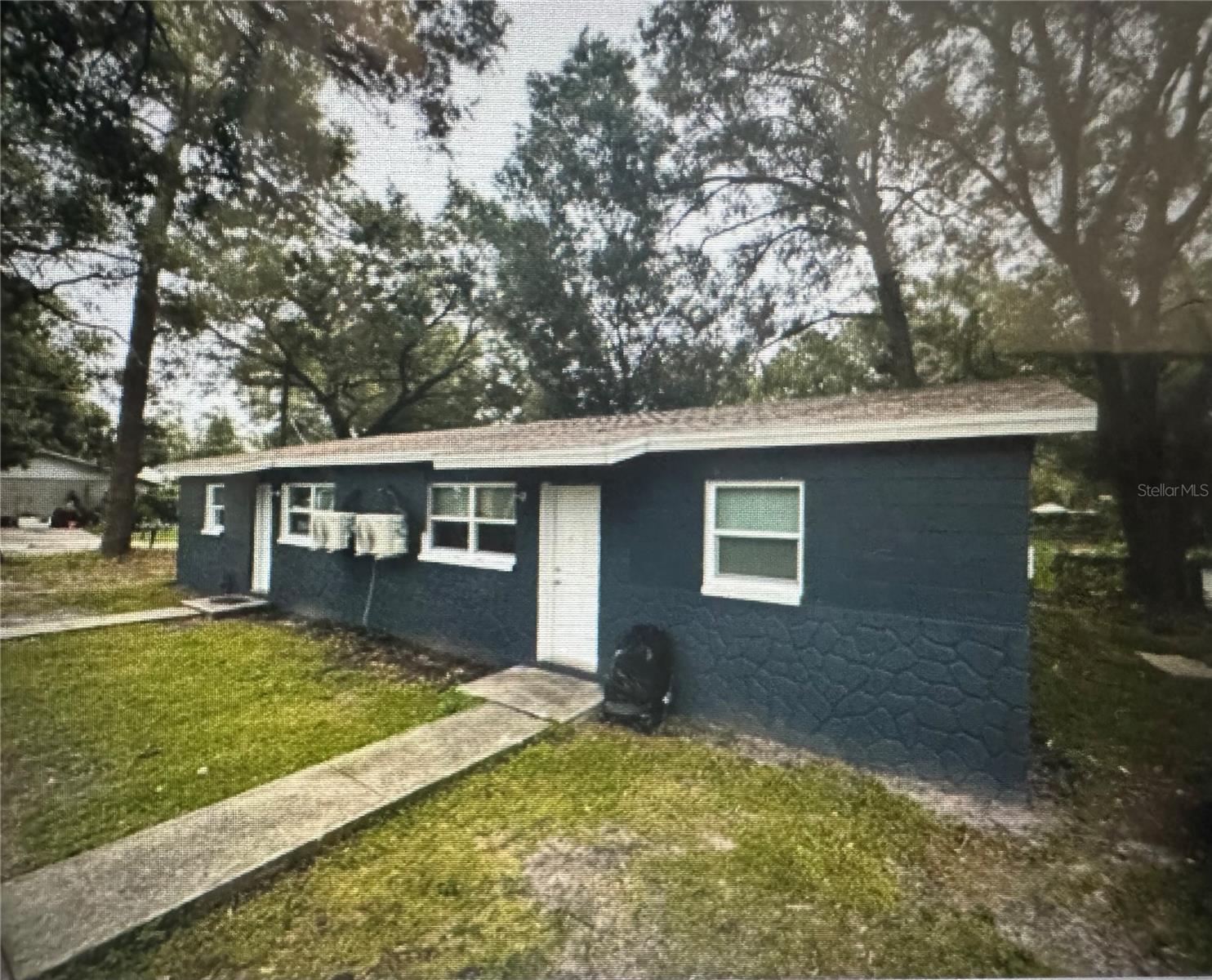 MULTIPLE OFFERS RECEIVED HIGHEST AND BEST BY 5:00 PM 07/08/25 .Fully Renovated Duplex in Tampa – Turnkey Investment with Strong Cash Flow!
This fully renovated duplex in Tampa is a rare find! Each unit offers 2 bedrooms and 1 bathroom, beautifully updated to attract quality tenants and minimize maintenance. Both sides are currently rented at $1,800/month, with tenants responsible for their own utilities. The property has separate electric meters for added convenience.
Recent upgrades include: Brand new roof, New A/C units, Updated plumbing throughout, New electrical panels. With all major systems replaced, this is a true turnkey investment offering peace of mind and reliable income. Located close to highways, downtown Tampa, shopping, and dining.Perfect for investors or owner-occupants looking to live in one side and rent out the other!