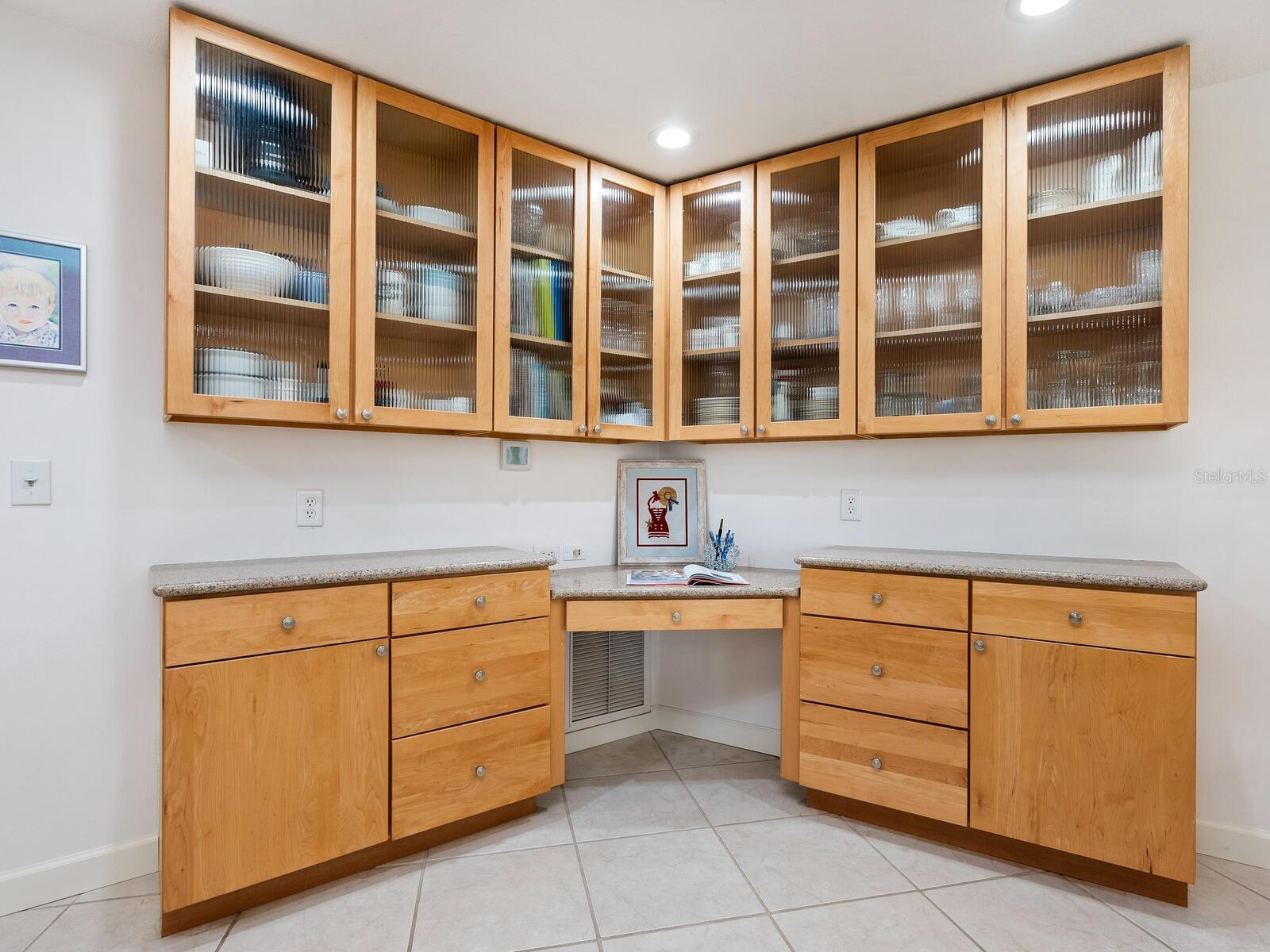 SIESTA ISLES - Residential