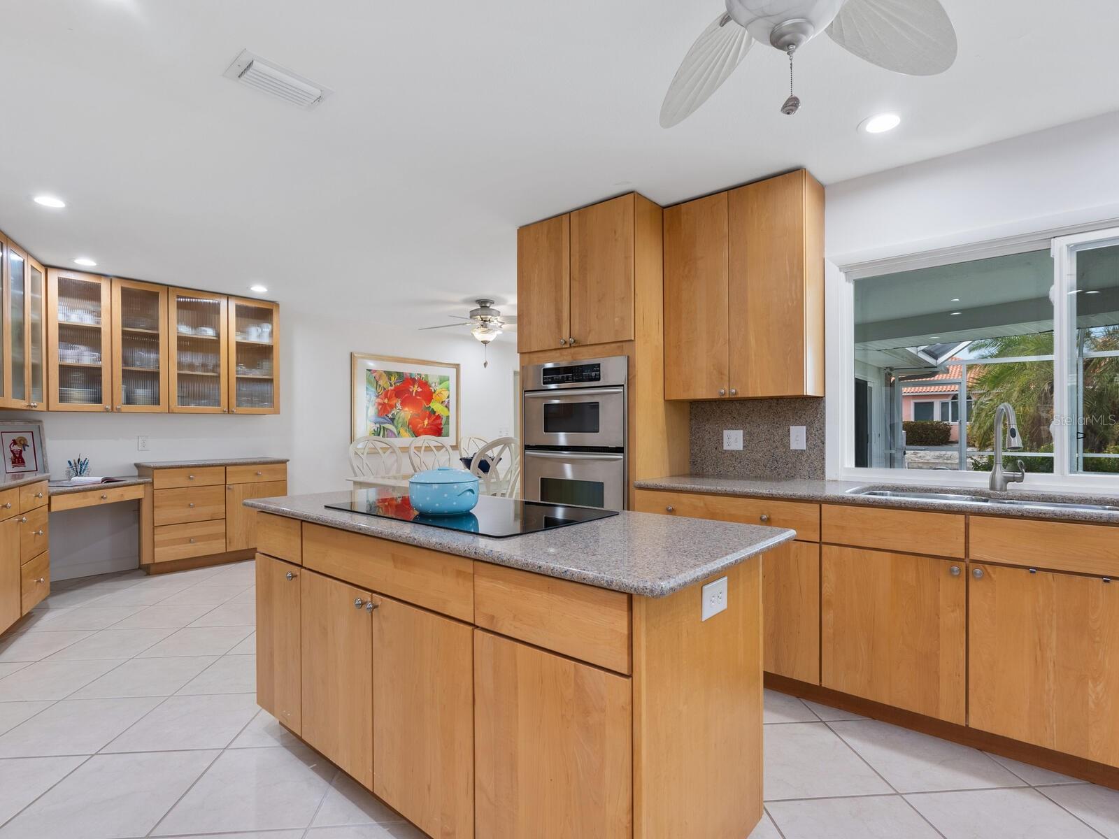 SIESTA ISLES - Residential