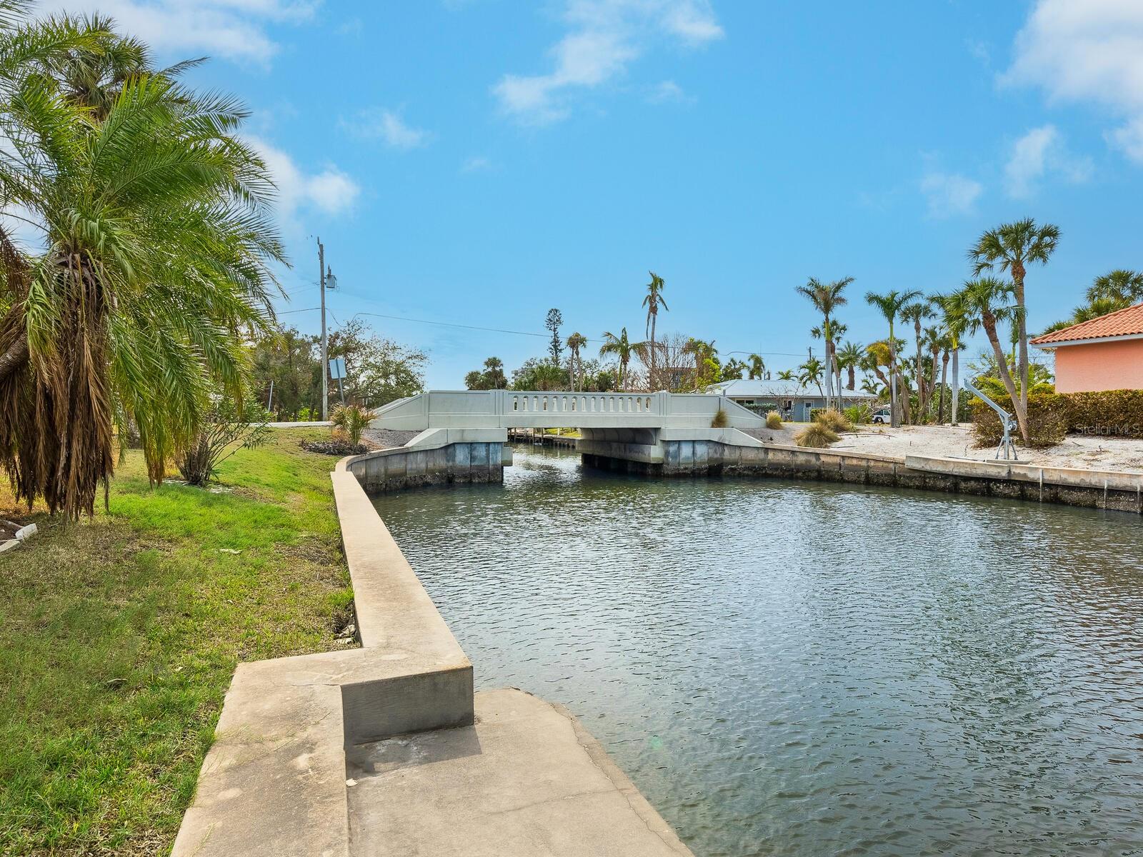 SIESTA ISLES - Residential