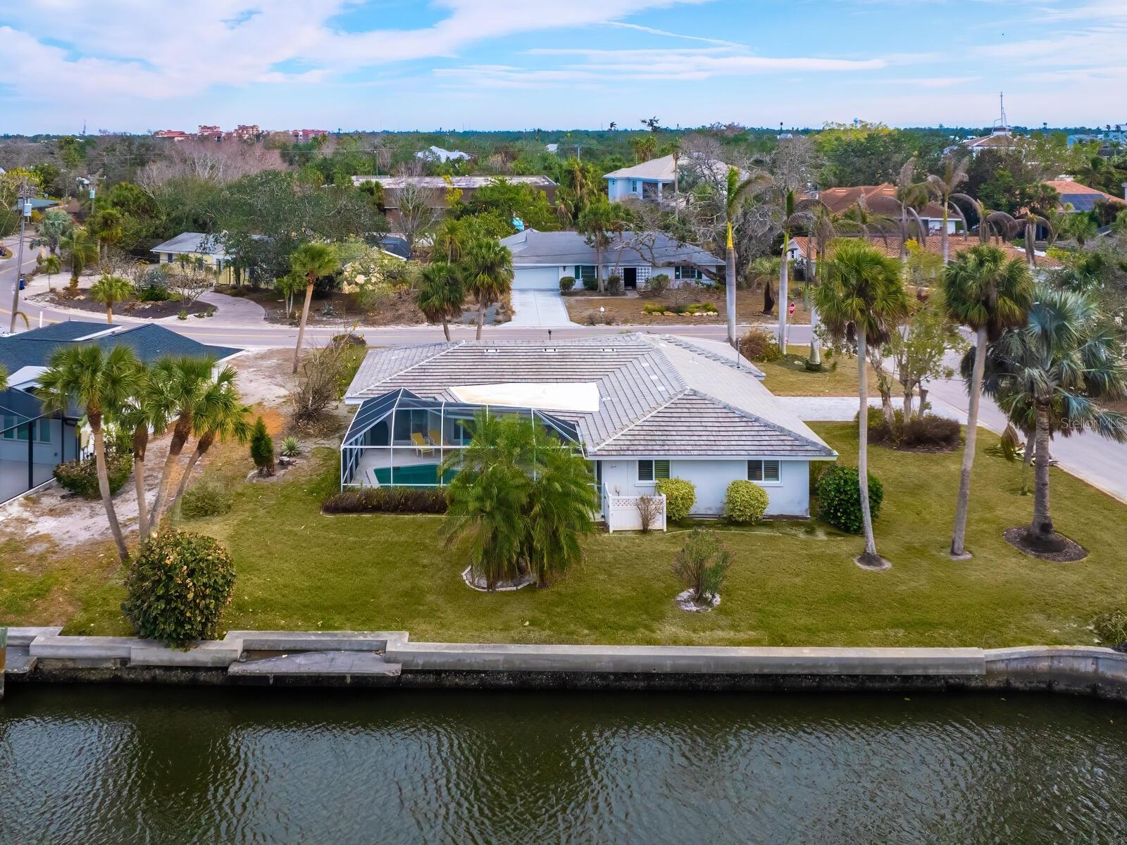 SIESTA ISLES - Residential