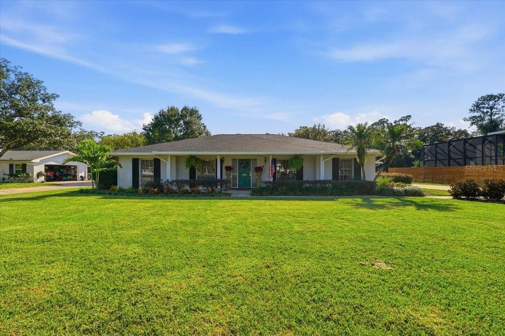 Photo of 340 Greenfield Road, Winter Haven, FL 33884 (MLS # P4937194)