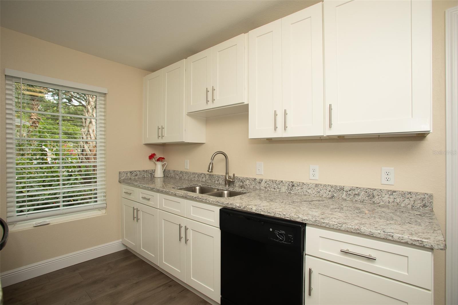 WINFREE SUB - Commercial Sale