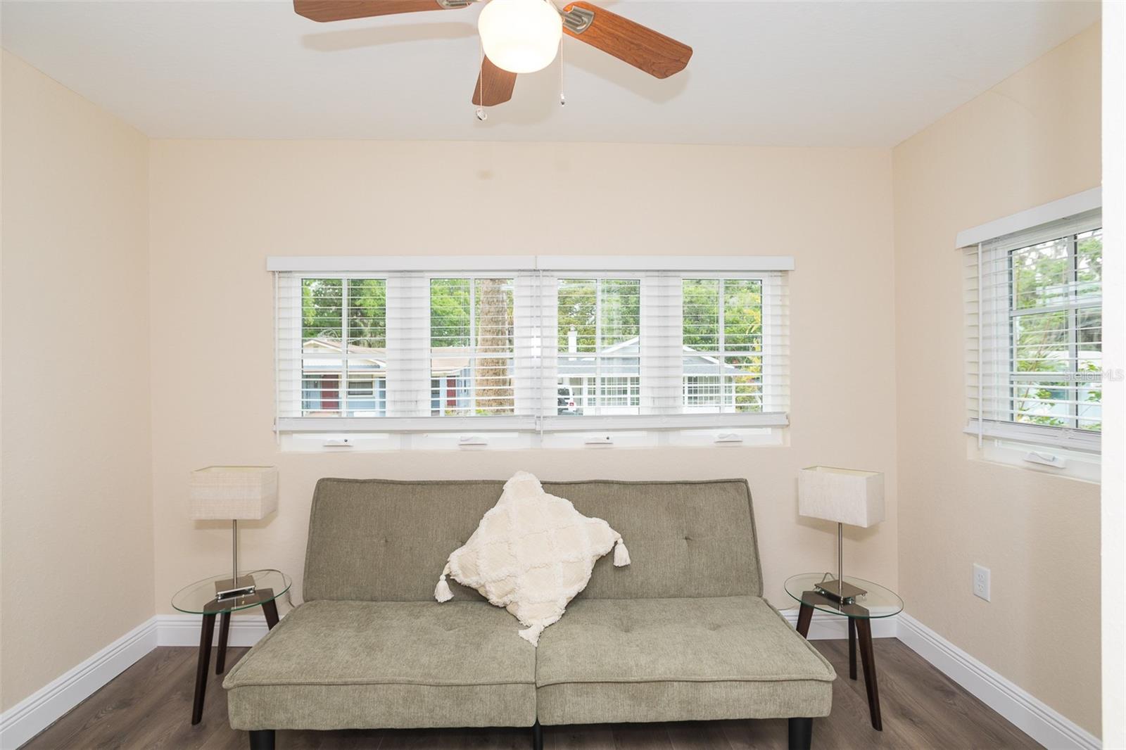 WINFREE SUB - Commercial Sale