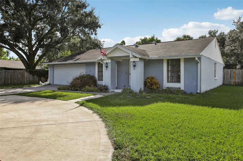 Photo of 1304 Seffner Valrico Road, Seffner, FL 33584 (MLS # TB8435640)