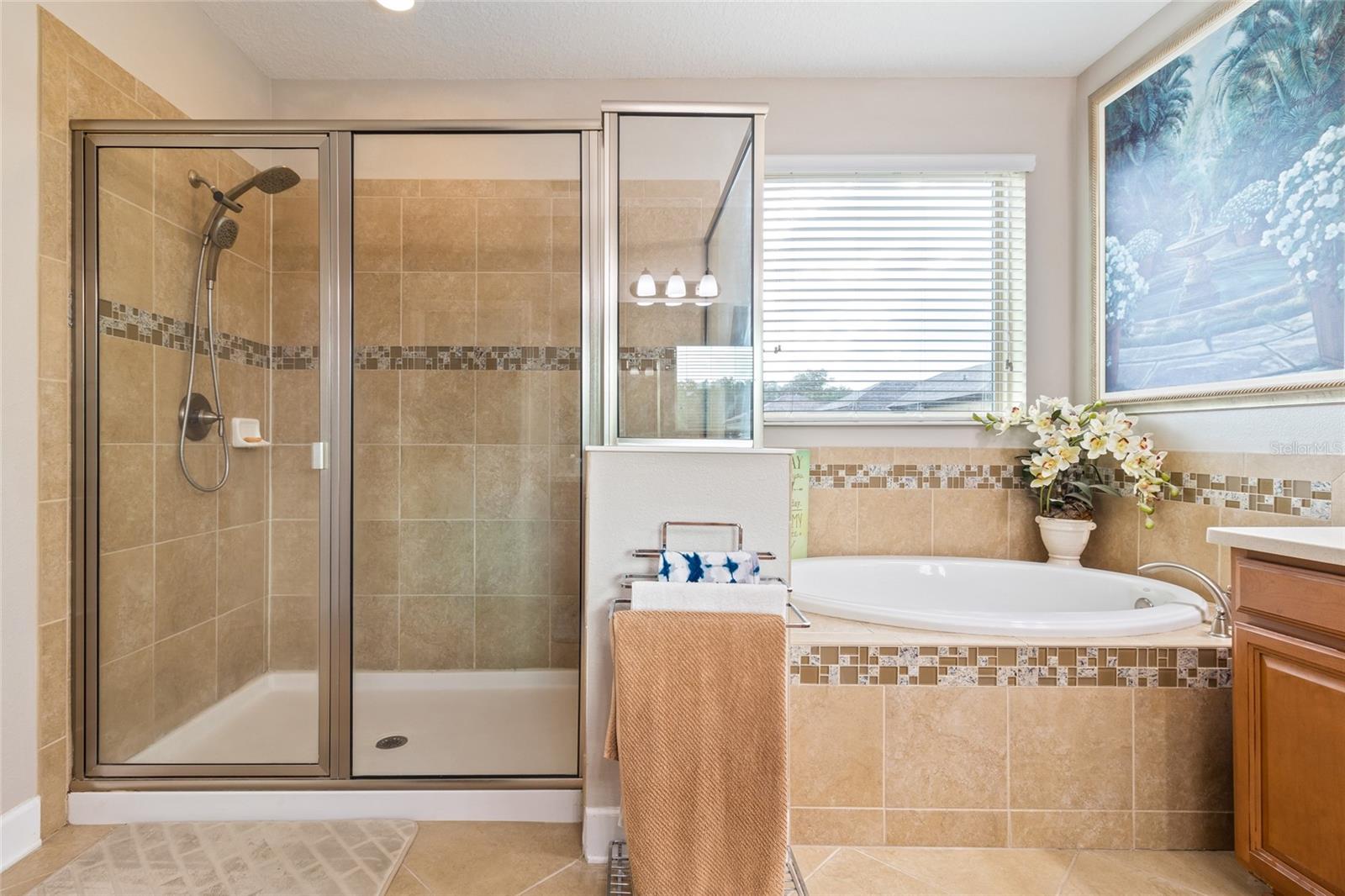 RAVEN CREST - Residential