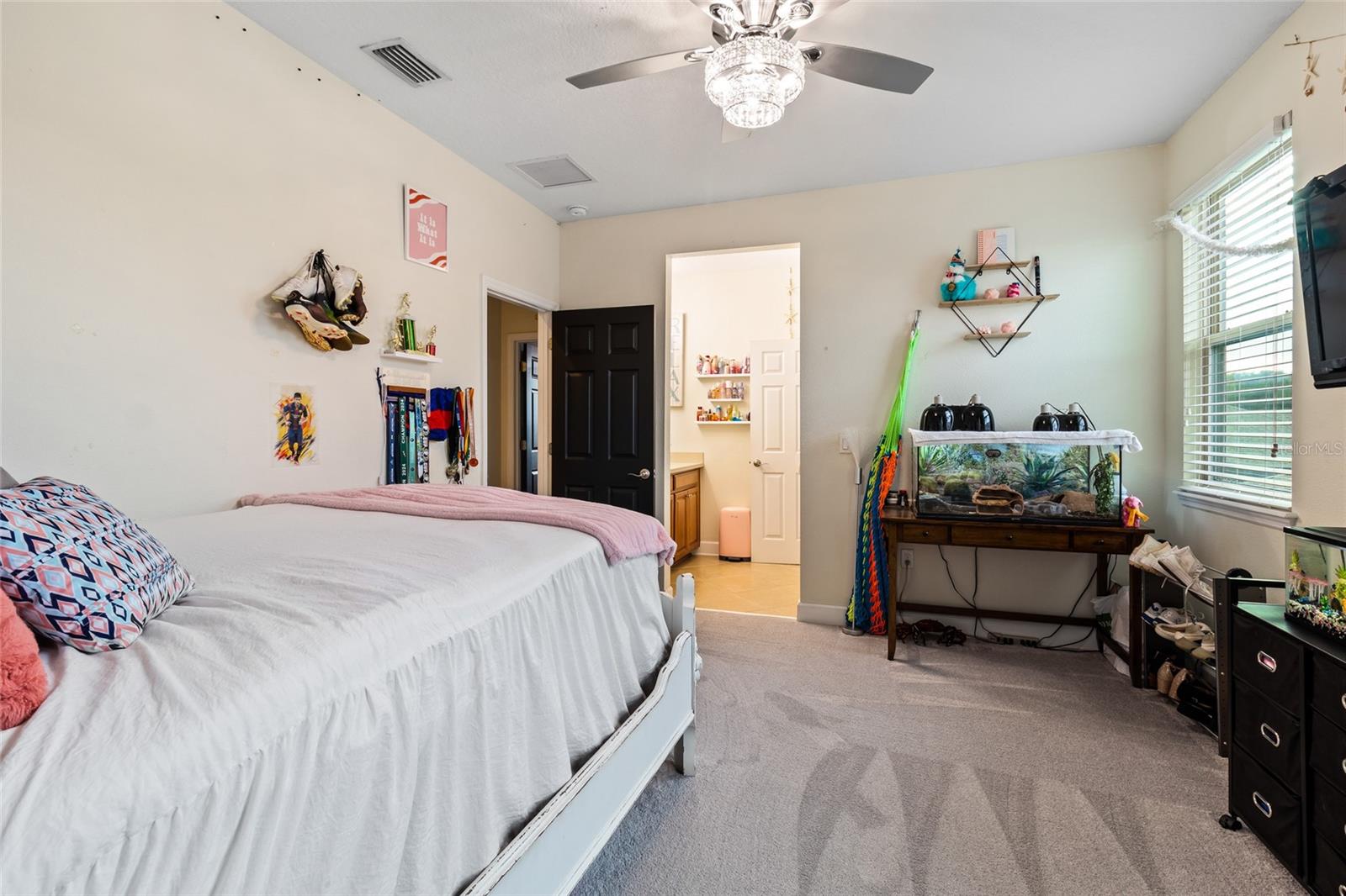 RAVEN CREST - Residential