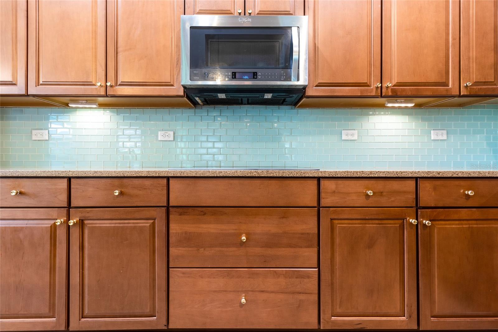 RAVEN CREST - Residential