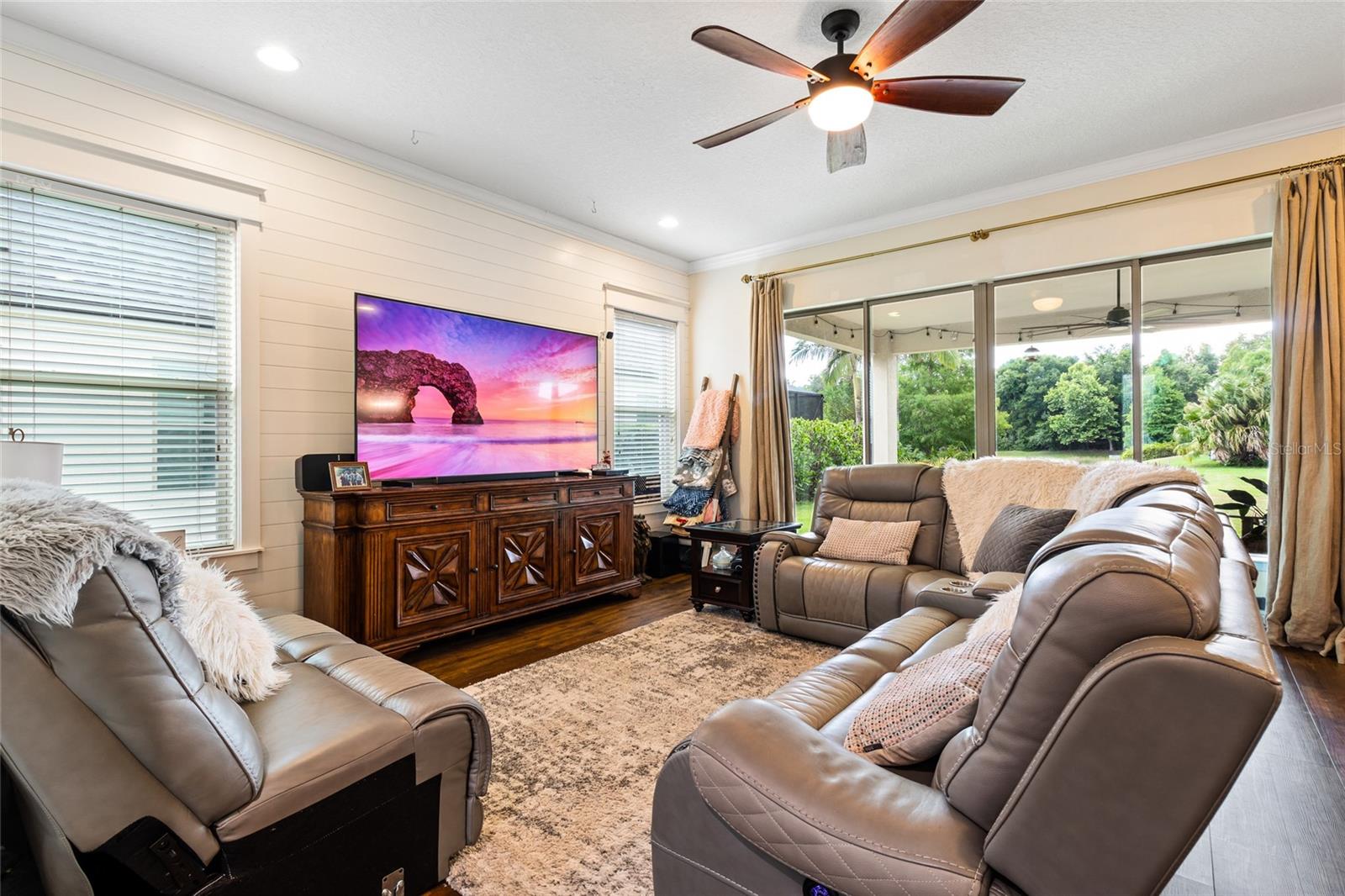 RAVEN CREST - Residential