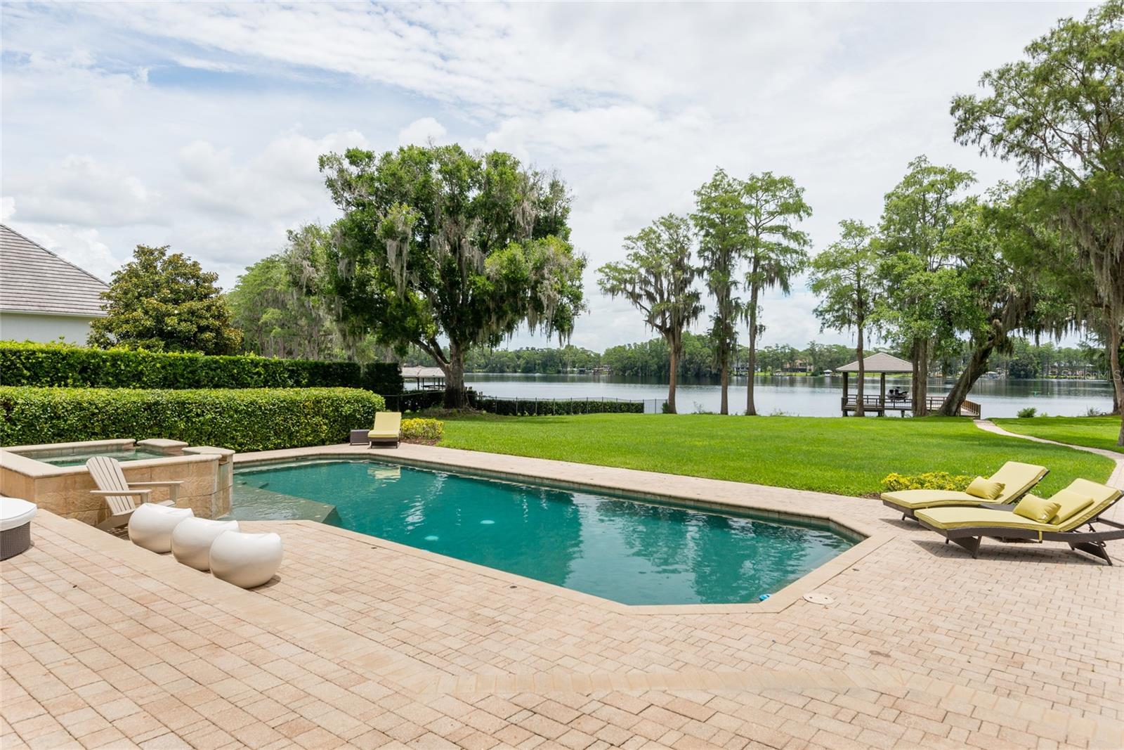 NORTHBRIDGE AT LAKE PRETTY - Residential