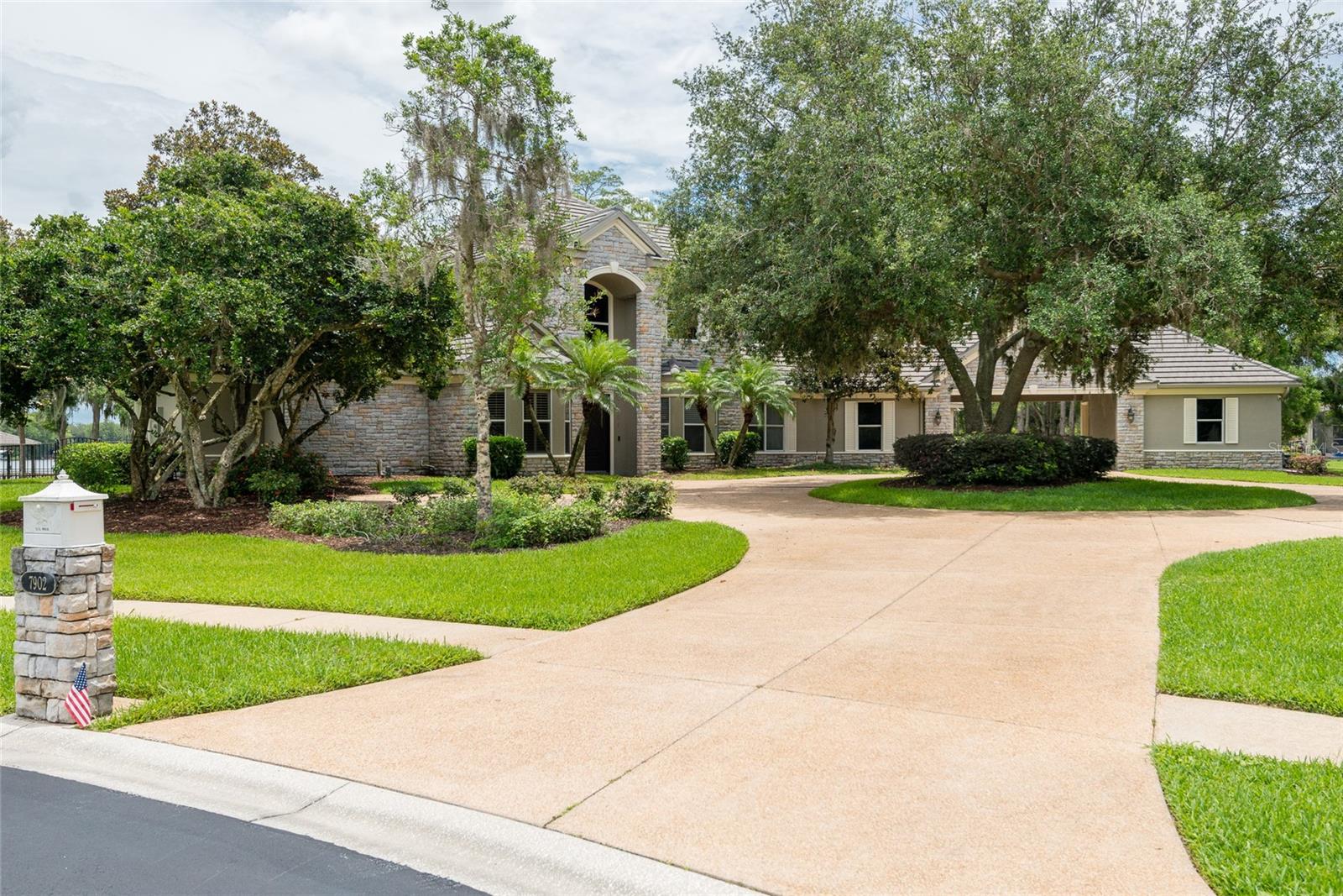 NORTHBRIDGE AT LAKE PRETTY - Residential
