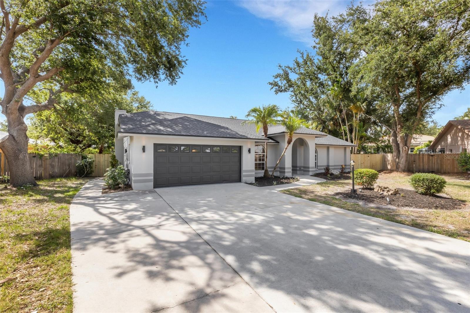 4473 DIAMOND CIRCLE S