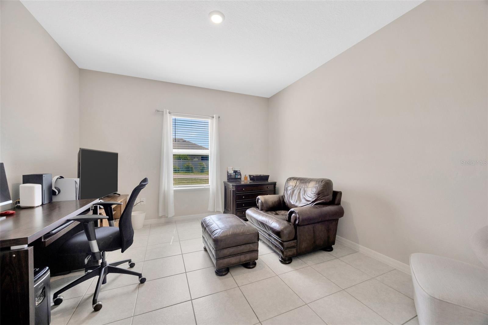 1803 DAYBREAK DRIVE